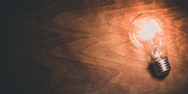 light-bulb-1246043_1920
